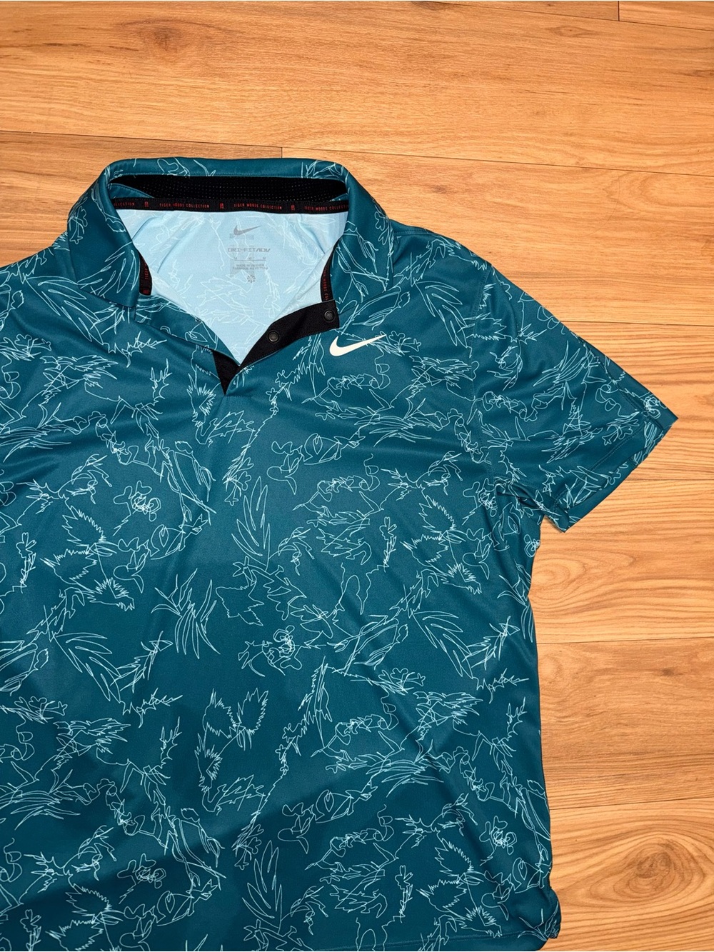Nike TIGER WOODS Men’s Teal Floral Print GOLF POLO MENS MEDIUM